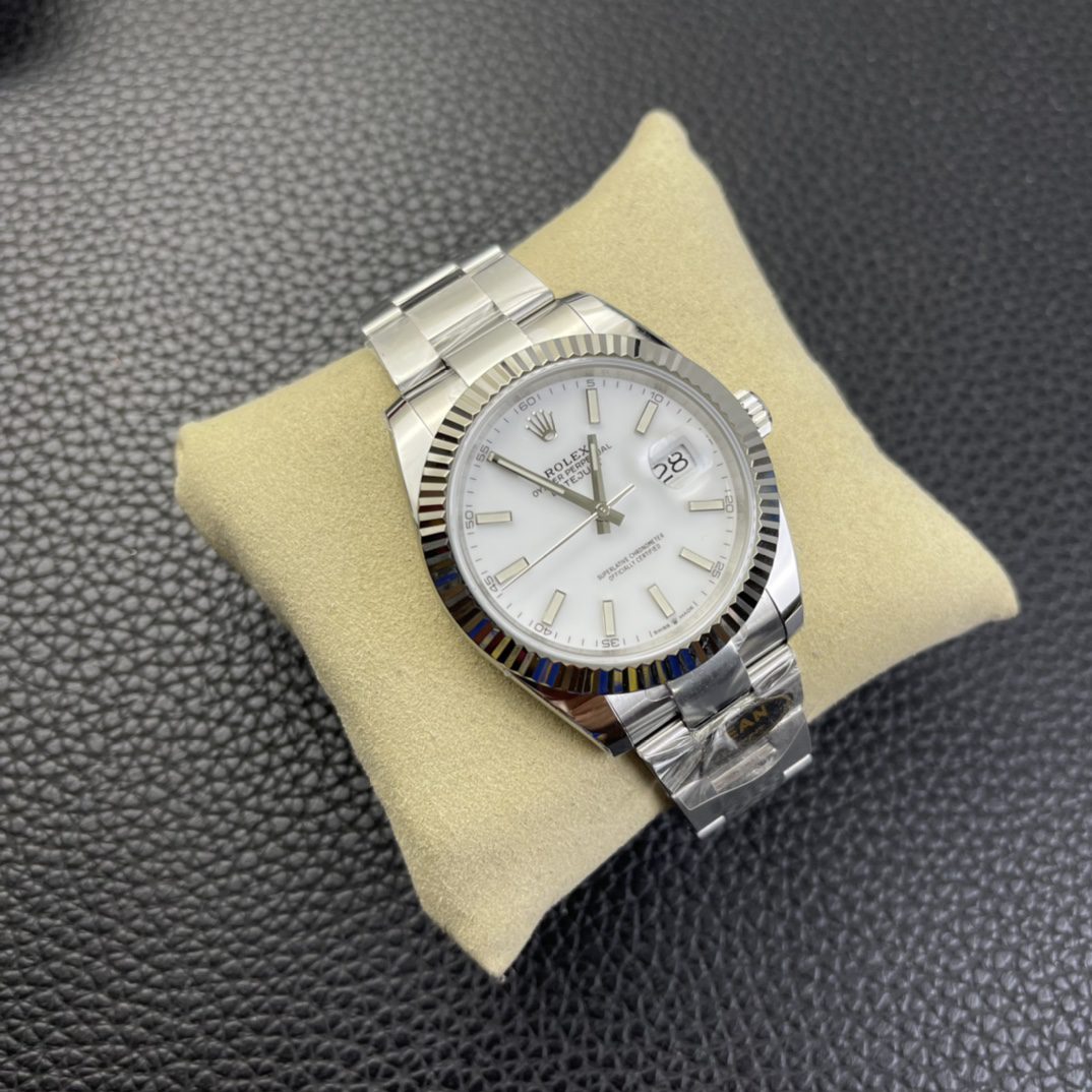 데이저스트 흰판 오이스터 126334 / CLEAN 126334 / 41mm / 3235 무브먼트, 41mmx11.8mm