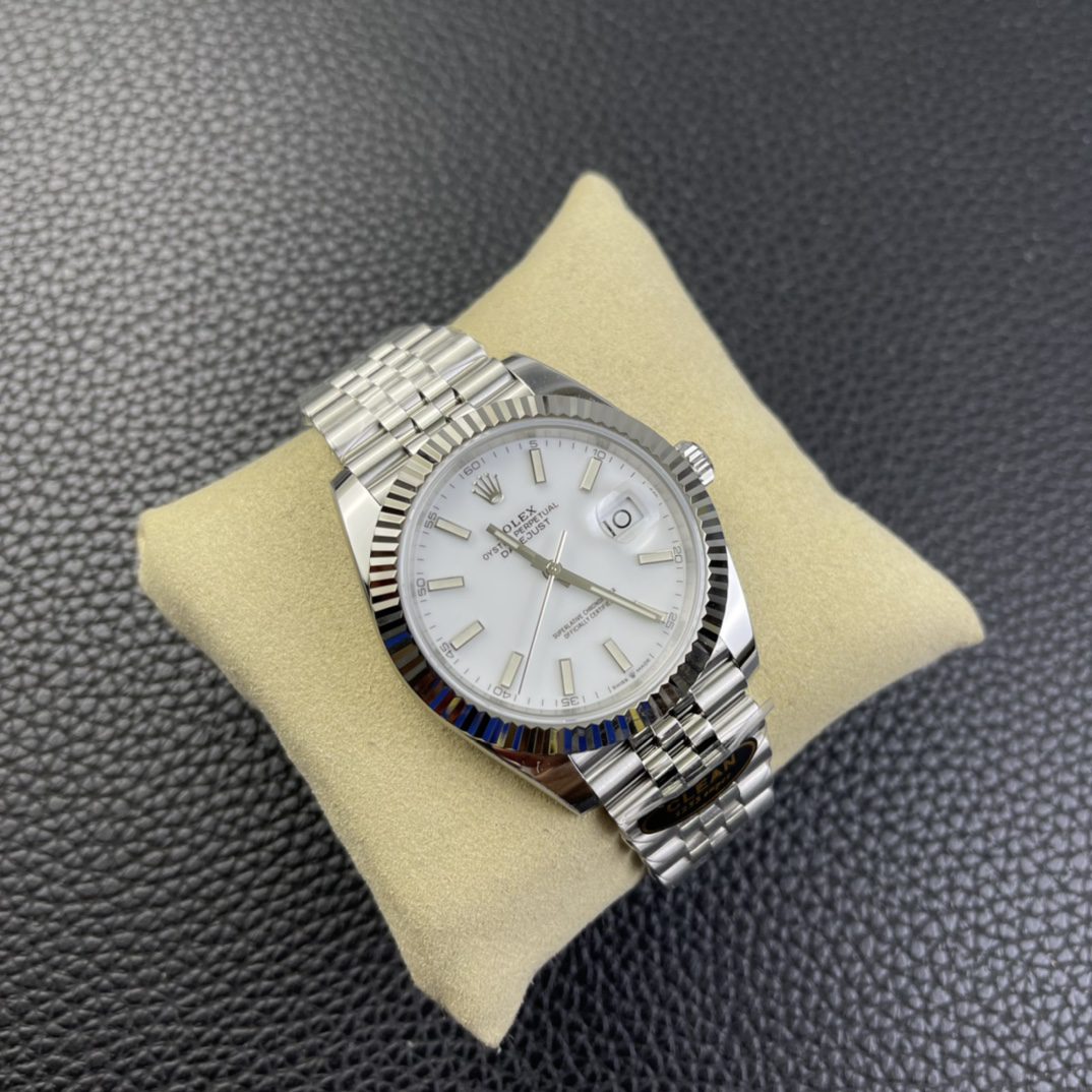 데이저스트 흰판 쥬빌레 126334 / CLEAN 126334 / 41mm / 3235 무브먼트, 41mmx11.8mm