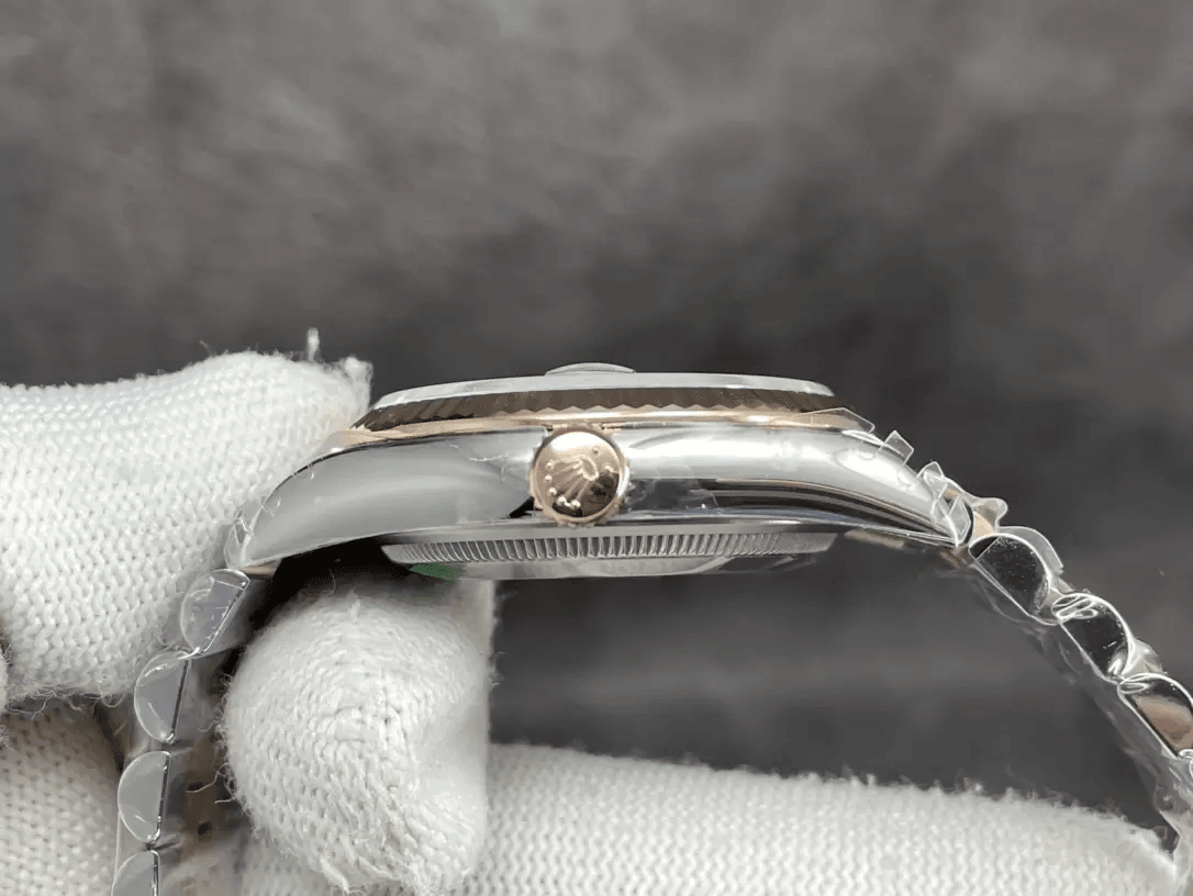 데이저스트 그레이 다이얼 콤비 / VS m126231 / 36mm / 3235 무브, 11.8mm 두께 구현!