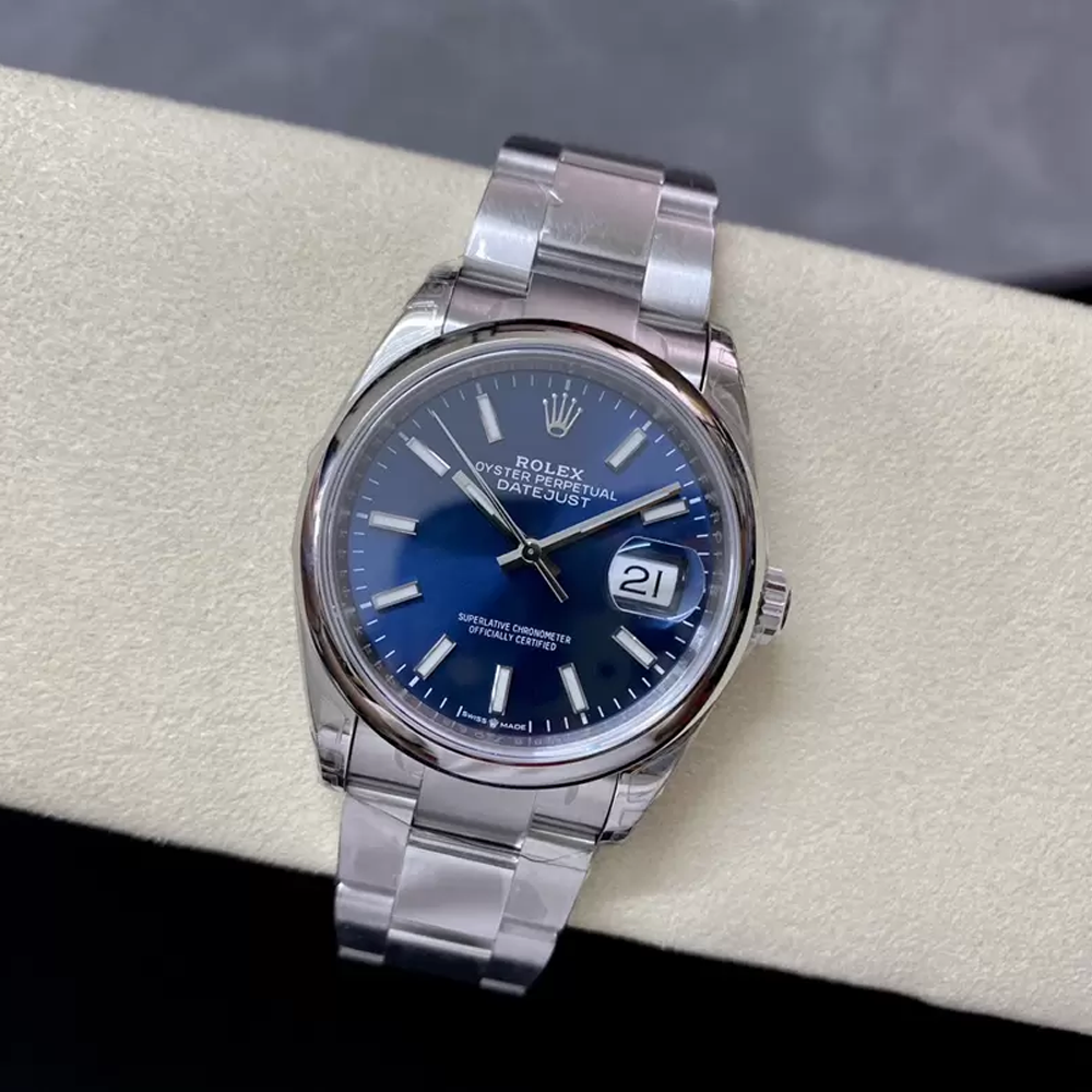 데이저스트 청판 다이얼 스무스 베젤 /VS 126200/36mm /3235무브, 두께 11.8mm