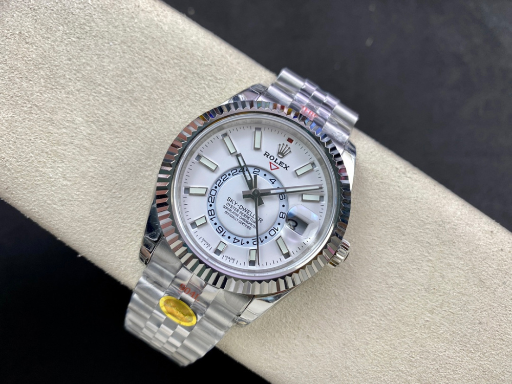 스카이드웰러 오이스터 화이트 쥬빌레 / NOOB V2 336934 / 42mm / 9001
