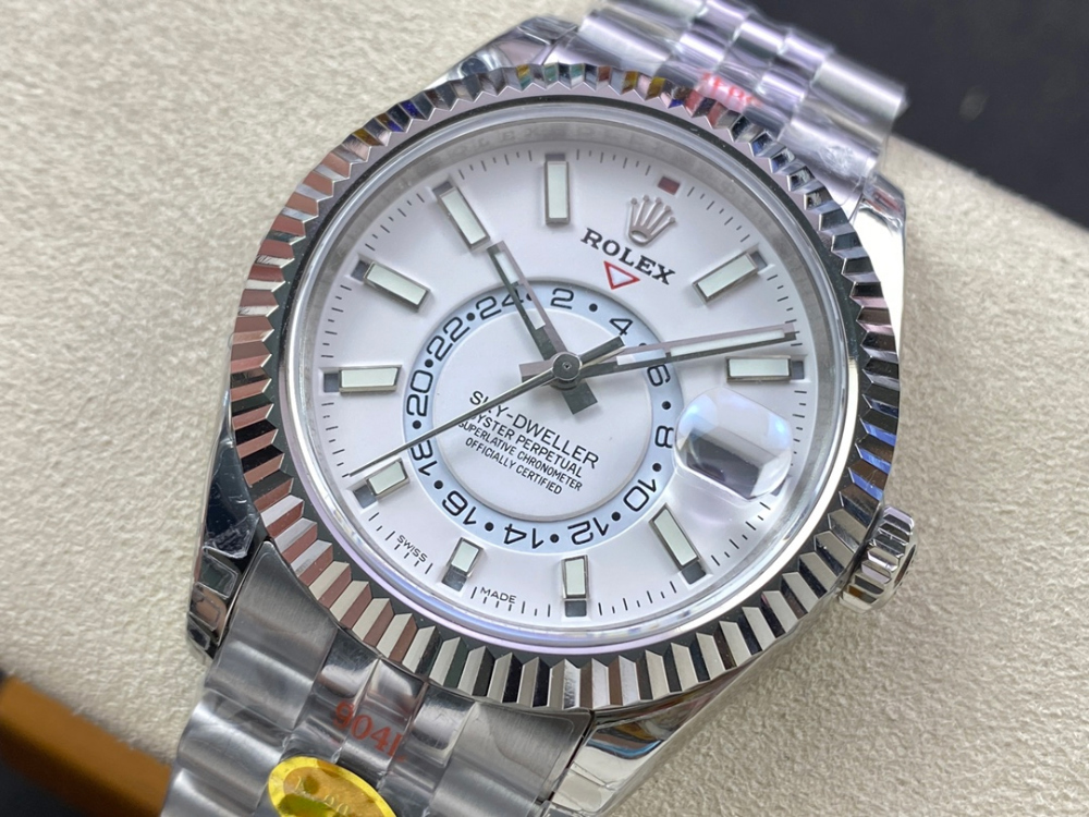 스카이드웰러 오이스터 화이트 쥬빌레 / NOOB V2 336934 / 42mm / 9001