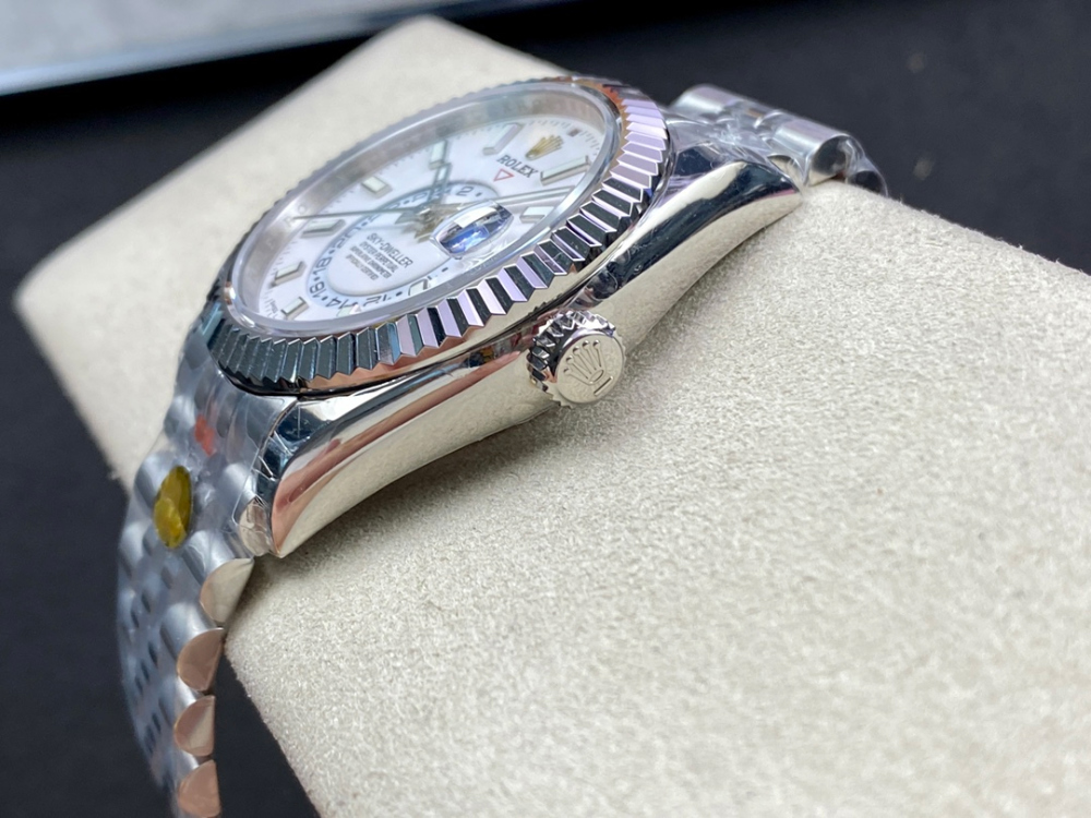 스카이드웰러 오이스터 화이트 쥬빌레 / NOOB V2 336934 / 42mm / 9001