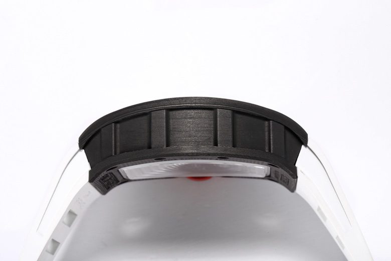 블랙 카본 뚜르비옹 화이트 러버밴드 레드 / BBR RM-055 / 49.9mm x 42.7mm