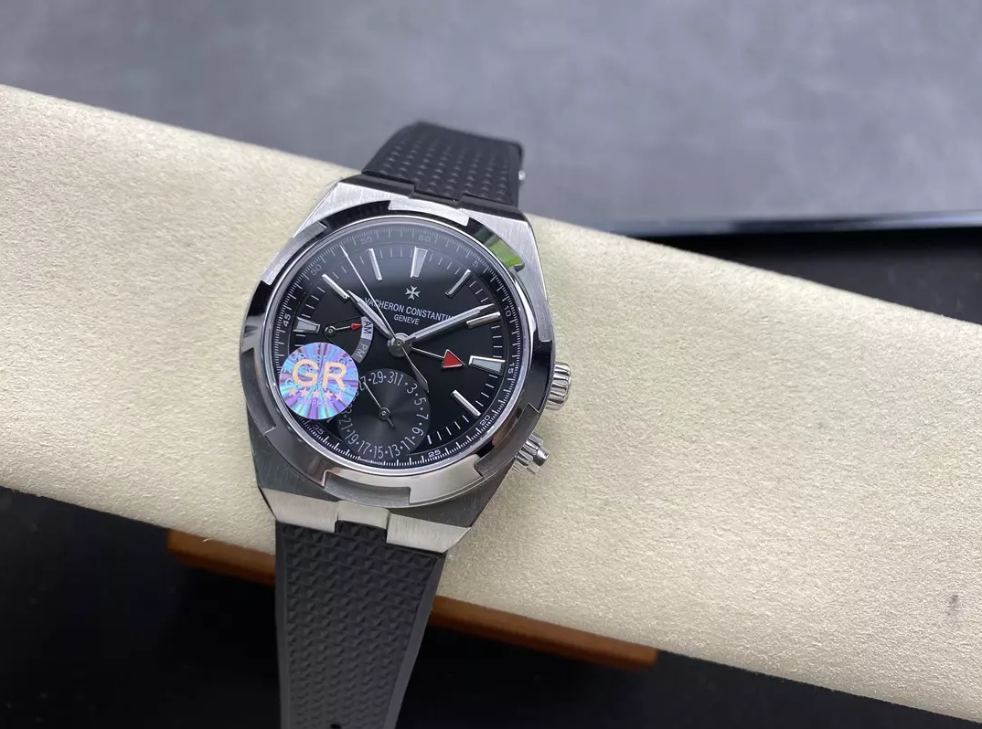 오버시즈 듀얼 타임 블랙 다이얼 러버 스트랩 / GR 7920V / 41mm / VC 5110 무브먼트,41mm