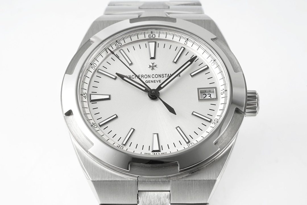오버시즈 스틸 화이트 다이얼 SS 브레이슬릿 / ZF 4500V/110A-B126 / 41mm / 크기: 41mm x 11mm , 23J 자동 무브먼트