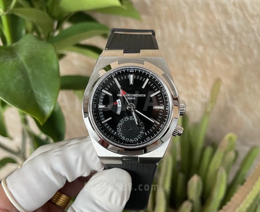 오버시즈 듀얼 타임 블랙 다이얼 러버 스트랩 / GR 7900V / 41mm / VC 5110 무브먼트 , 41mm