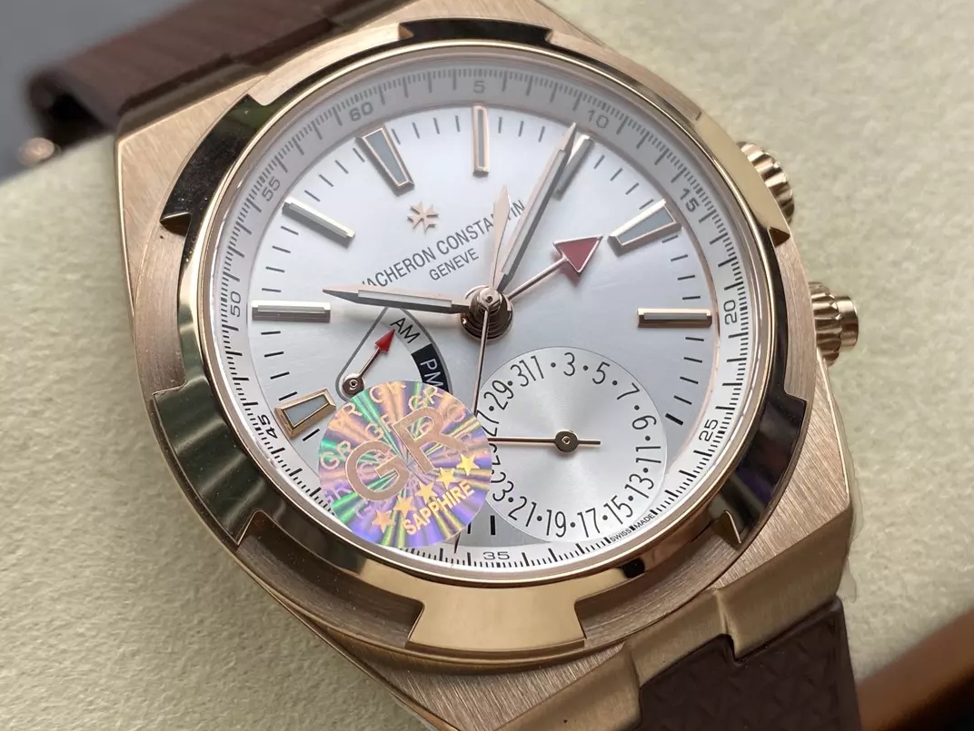 오버시즈 듀얼 타임 실버 다이얼 브라운 러버 스트랩 / GR 7920V / 41mm / VC 5110 무브먼트,41mm