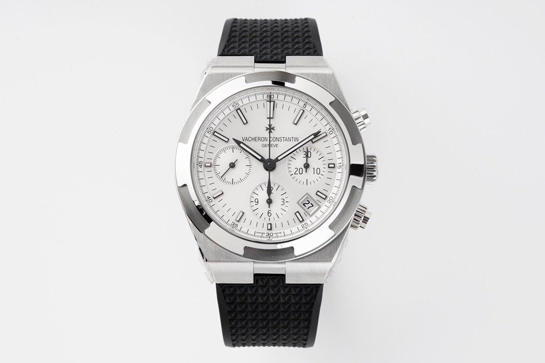 오버시즈 크로노그래프 화이트 다이얼 / 8F 5500V/110A-B075 / 42mm / 맞춤형 PP.CH28-520 자동 크로노그래프 기계식 무브먼트