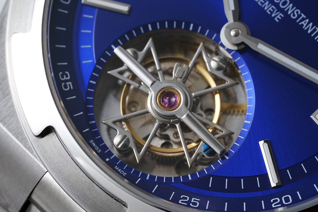 오버시즈 투르비옹 스틸 블루 다이얼 / 8F 6000V/110A-B544 / 42.5mm / 맞춤형 Vacheron Constantin 2160 수동 투르비용 무브먼트 , 크기 42.5mm, 두께 12mm