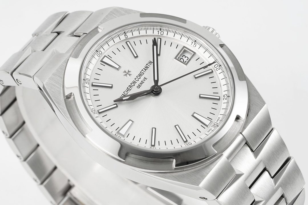 오버시즈 스틸 화이트 다이얼 SS 브레이슬릿 / ZF 4500V/110A-B126 / 41mm / 크기: 41mm x 11mm , 23J 자동 무브먼트