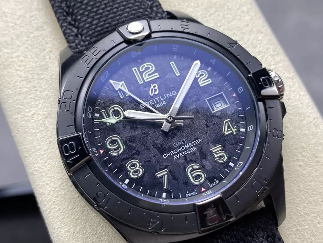 어벤저 오토매틱 GMT 베스트 에디션 블렉 데일 다이얼 나일론 스트랩 / BLS / 44mm / 아시아 2836 자동 무브먼트