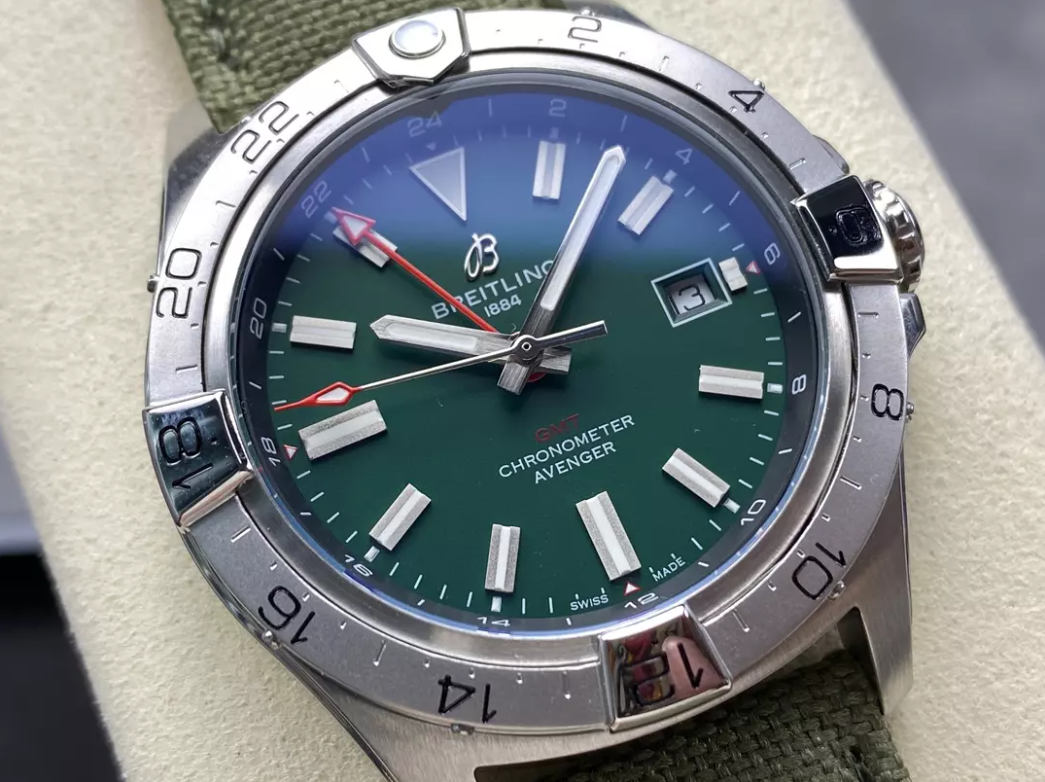 어벤저 오토매틱 GMT 베스트 에디션 그린 다이얼 나일론 스트랩 / BLS / 44mm / cal.2836 자동 무브먼트