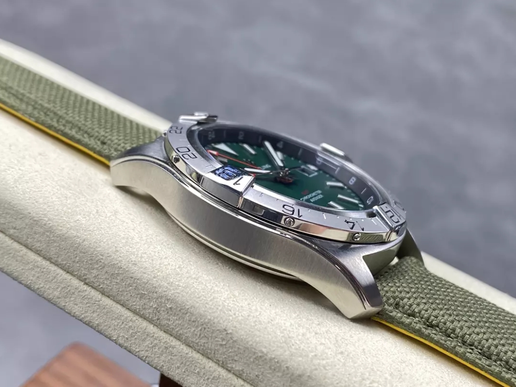 어벤저 오토매틱 GMT 베스트 에디션 그린 다이얼 나일론 스트랩 / BLS / 44mm / cal.2836 자동 무브먼트