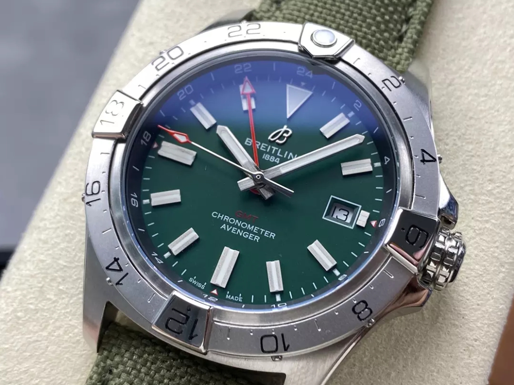 어벤저 오토매틱 GMT 베스트 에디션 그린 다이얼 나일론 스트랩 / BLS / 44mm / cal.2836 자동 무브먼트