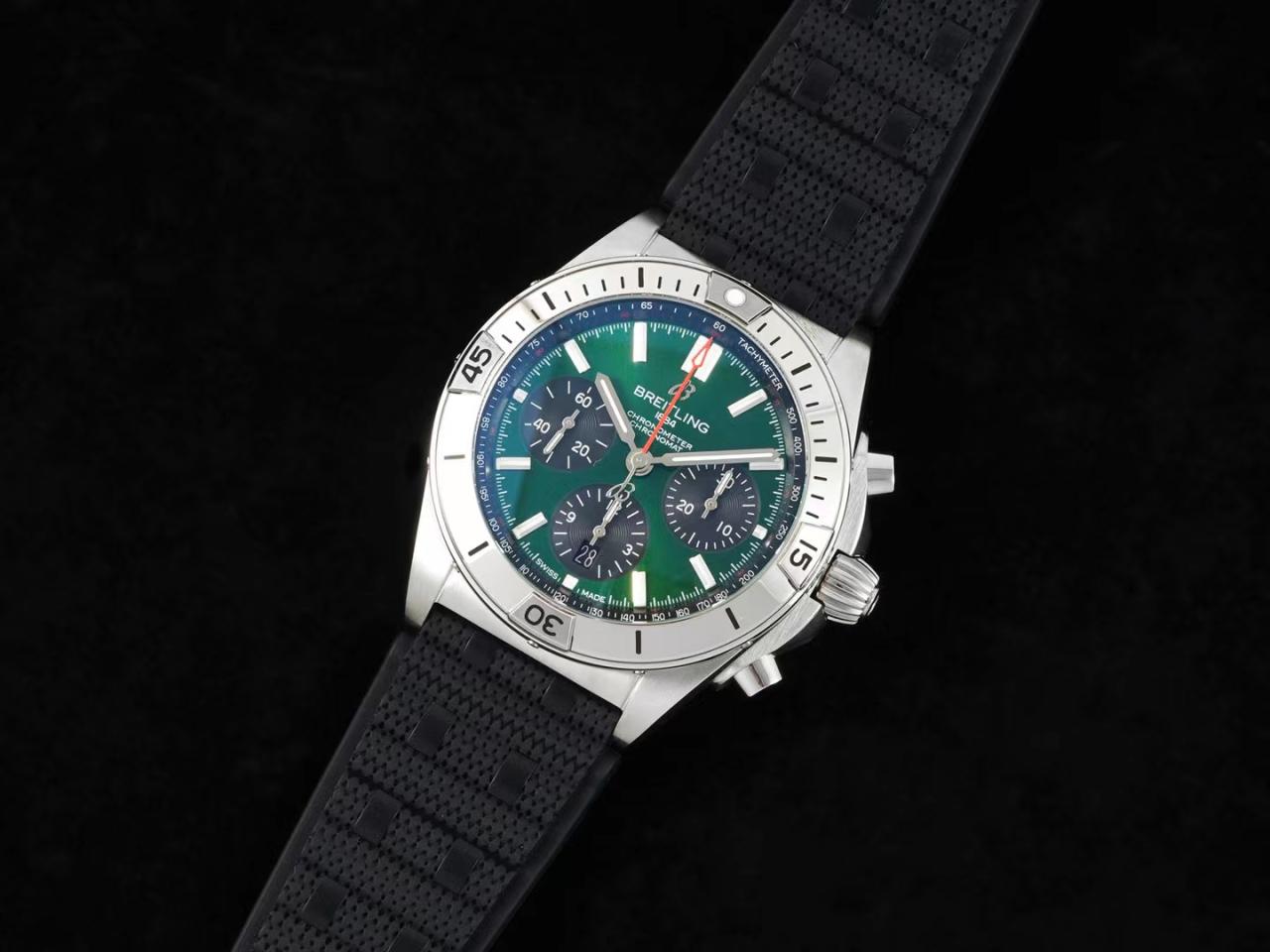 크로노그래프 크로노맷 그린 다이얼 러버 스트랩 / TF AB01343A1L1A1 / 42mm / cal.7750 크로노그래프 기계식 무브먼트