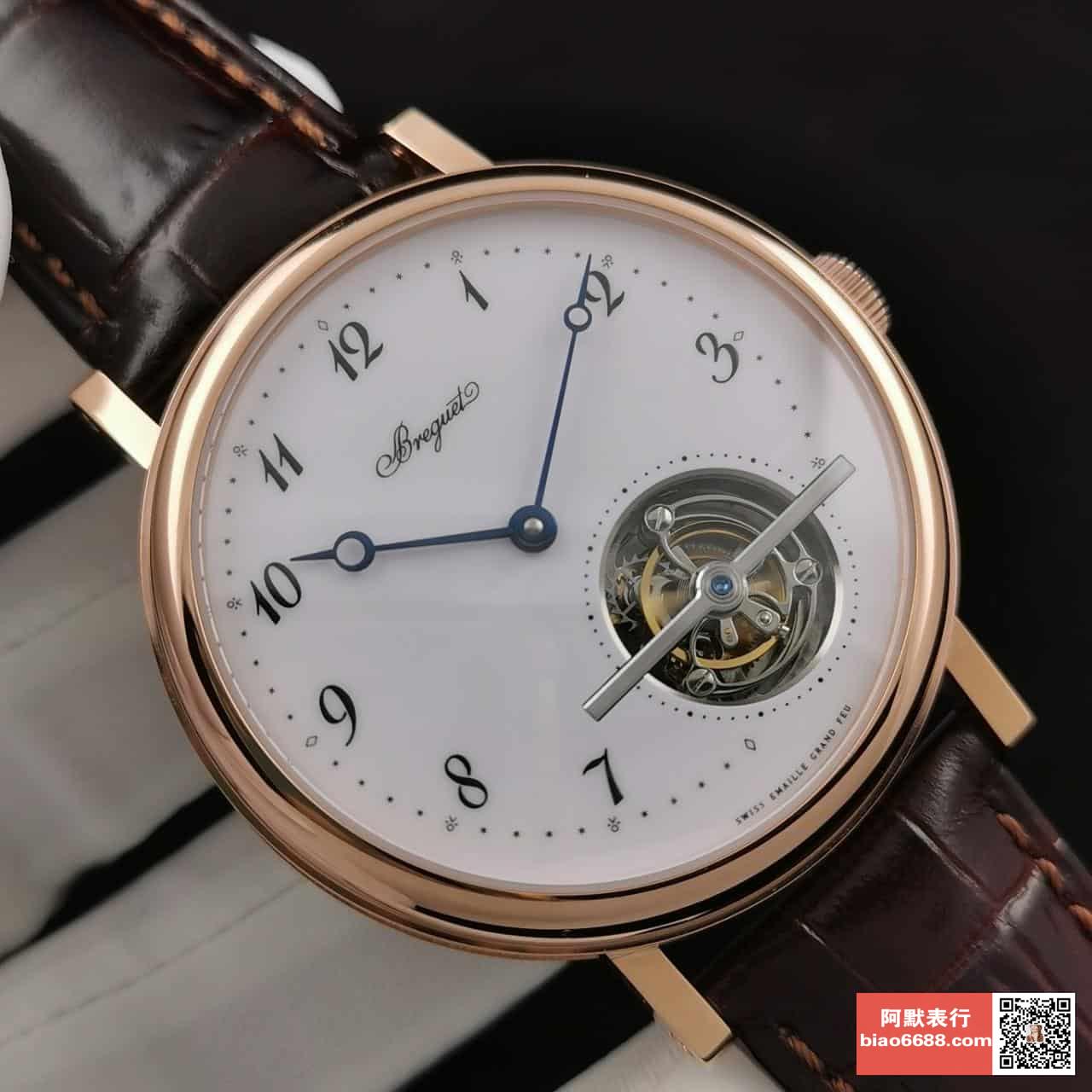 투르비옹 울트라씬 클래식 컴플렉스 로즈골드 레더 스트랩 / R8 5367BR/29/9WU / 42mm / 시걸 커스텀 매뉴얼 투르비용 와인딩 무브먼트, 42mm 두께: 10.7mm