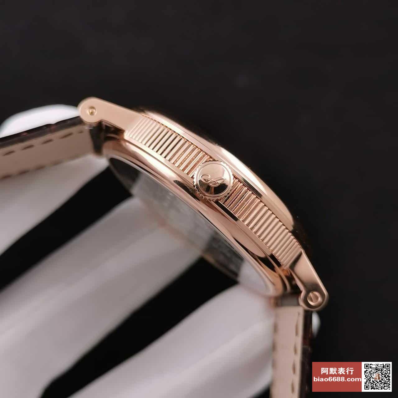 투르비옹 울트라씬 클래식 컴플렉스 로즈골드 레더 스트랩 / R8 5367BR/29/9WU / 42mm / 시걸 커스텀 매뉴얼 투르비용 와인딩 무브먼트, 42mm 두께: 10.7mm