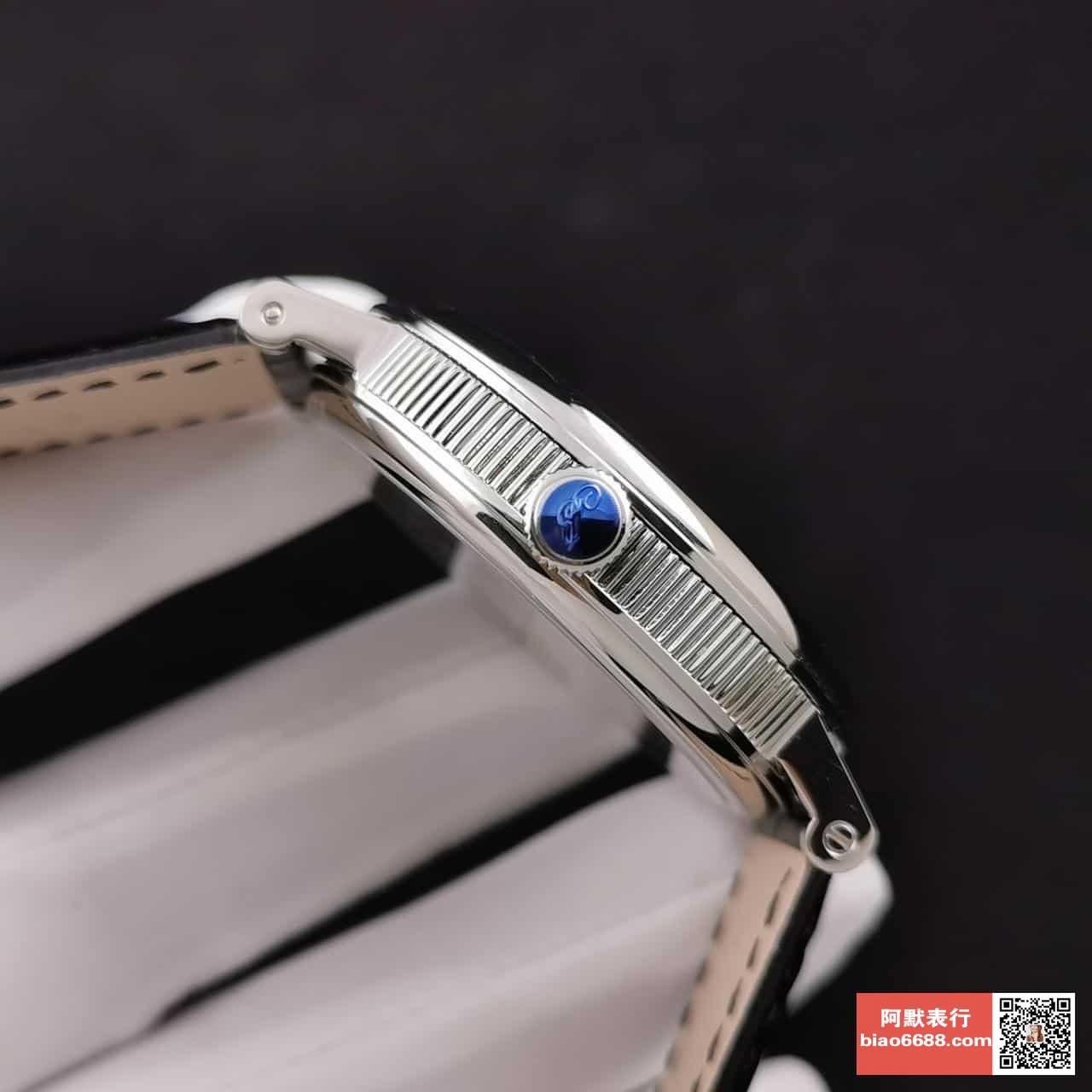 울트라씬 클래식 컴플렉스 화이트골드 레더 스트랩 / R8 5367PT/29/9WU / 42mm / 시걸 커스텀 매뉴얼 투르비용 와인딩 무브먼트, 42mm 두께: 10.7mm