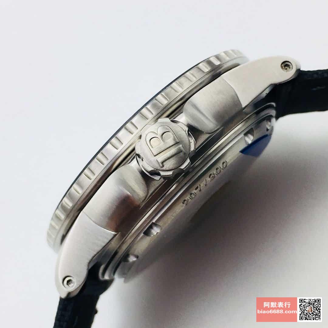 피프티 패덤즈 사파이어 베젤 러버 스트랩 / ZF 5015E-1130-B52A / 45mm / cal.1315 자동 기계식 무브먼트