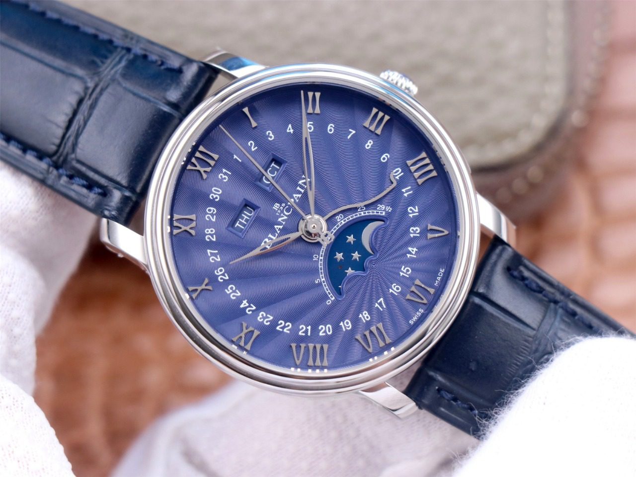 클래식 빌레레 문페이즈 블루 다이얼 화이트골드 레더 스트랩 40mm V3버전 / OM 6654-1529-55B / 40mm / cal.6654 자동 기계식 무브먼트