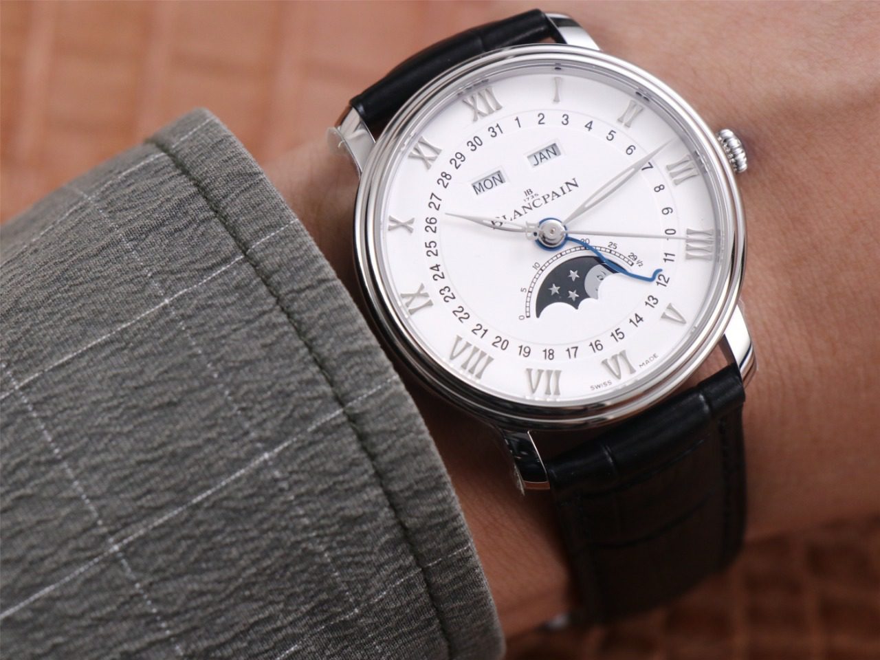 클래식 빌레레 문페이즈 화이트 다일얼 화이트골드 레더 스트랩 40mm V3버전 / OM 6654-1127-55B / 40mm / cal.6654 자동 기계식 무브먼트 , 브라운/블랙 레더 스트랩 선택 가능.