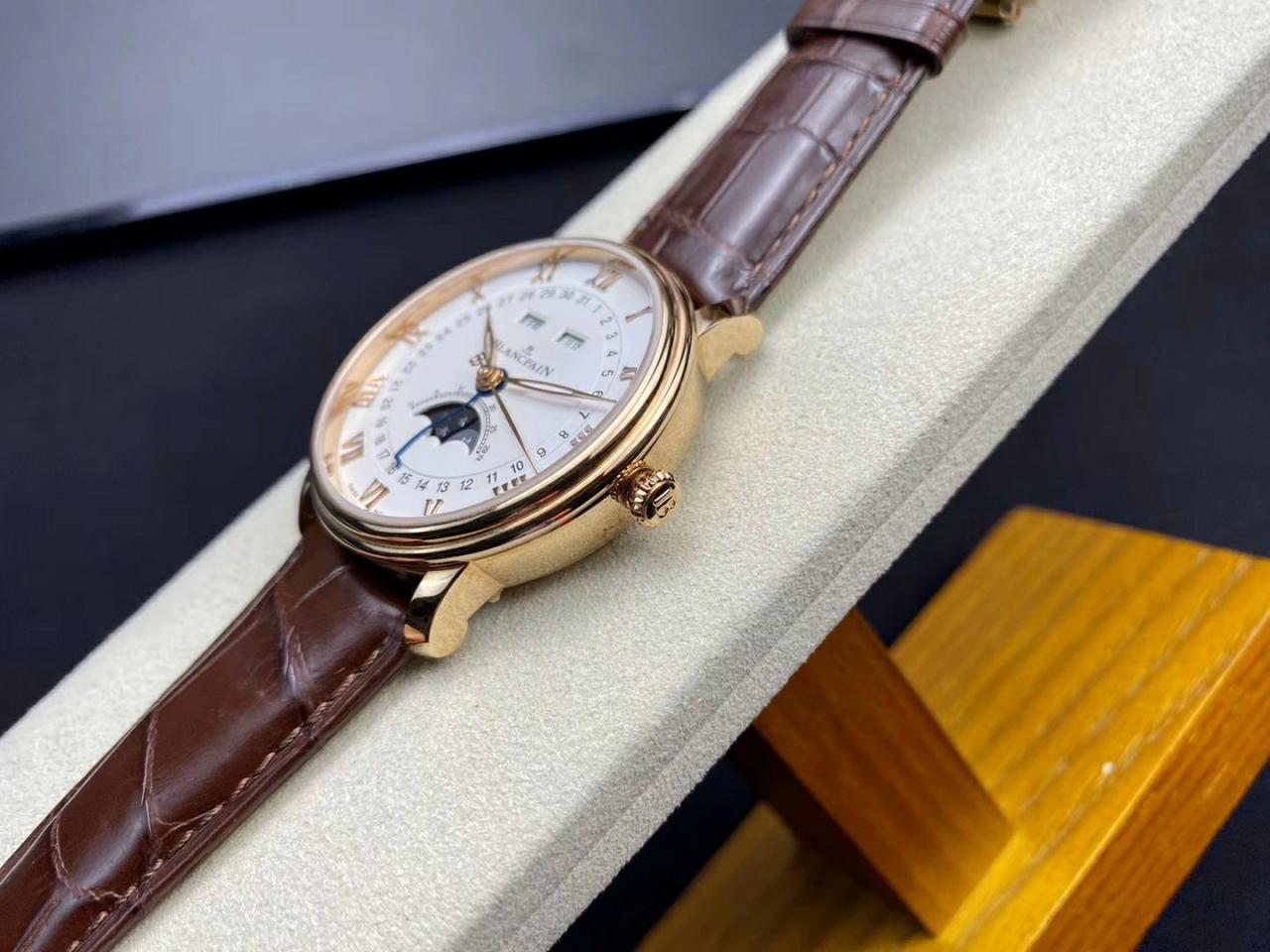 클래식 빌레레 문페이즈 화이트 다이얼 로즈골드 레더 스트랩 40mm V3버전 / OM 6654-3642-55B / 40mm / cal.6654 자동 기계식 무브먼트