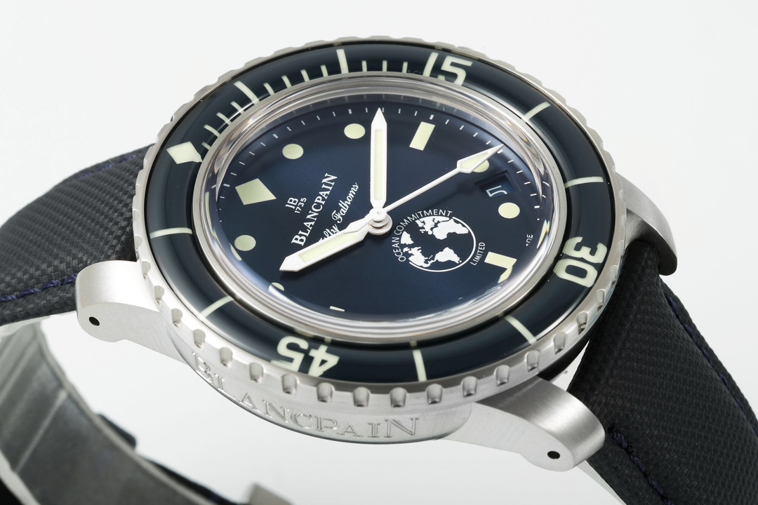 피프티 패덤즈 리미티드 에디션 캔버스 스트랩 / ZF 5008-11B40-NAOA / 40mm / Cal.1315 무브먼트
