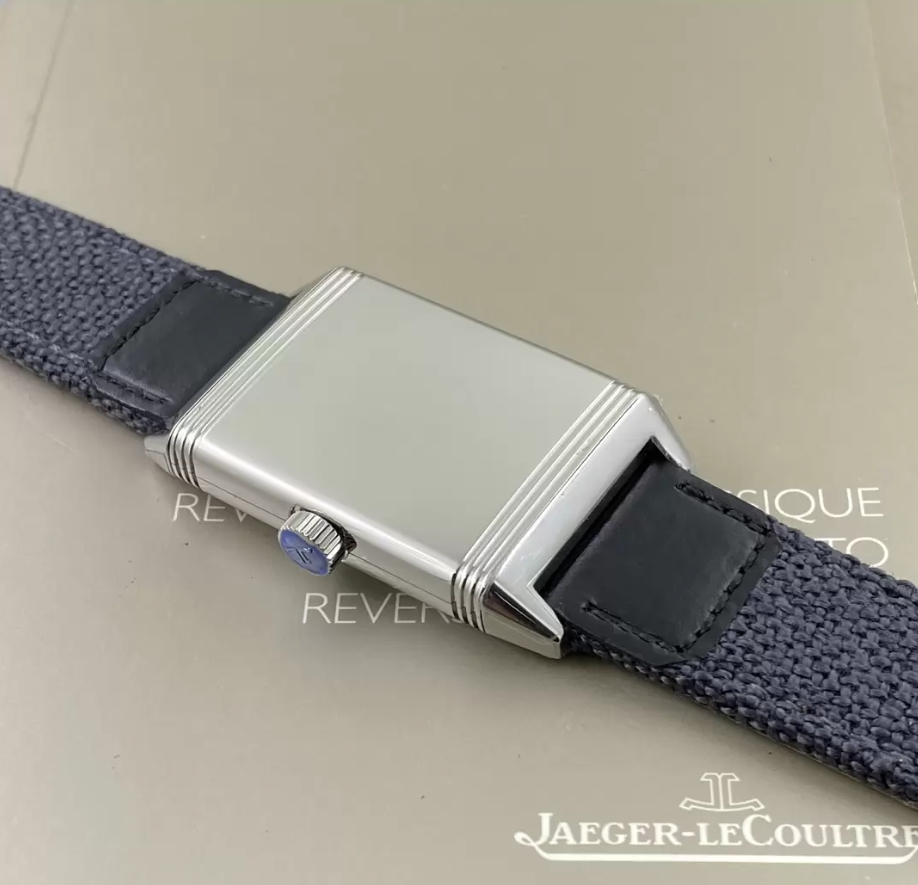 리베르소 Tribute Monoface Small Seconds 화이트 다이얼 브레이디드/레더 스트랩 / MG Q713842J / 46mm / 46mmx28mm/아시아 수동 와인딩 무브먼트