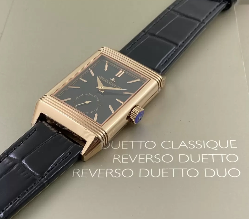 리베르소 Tribute Monoface Small Seconds 블랙 다이얼 레더 스트랩 / MG Q713256J / 46mm / 46mmx28mm/아시아 수동 와인딩 무브먼트