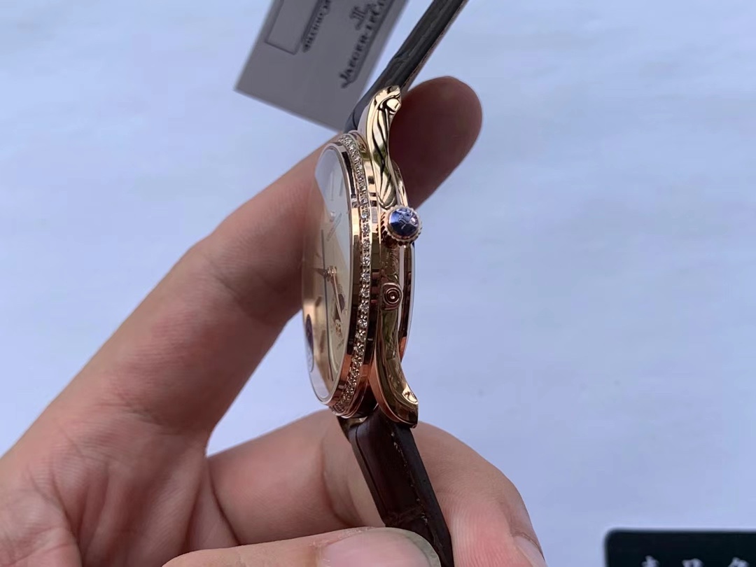 마스터 울트라씬 문페이즈 로즈골드 다이아베젤 레더 스트랩 / APS Q1362503 / 39mm / cal.925 통합 무브먼트