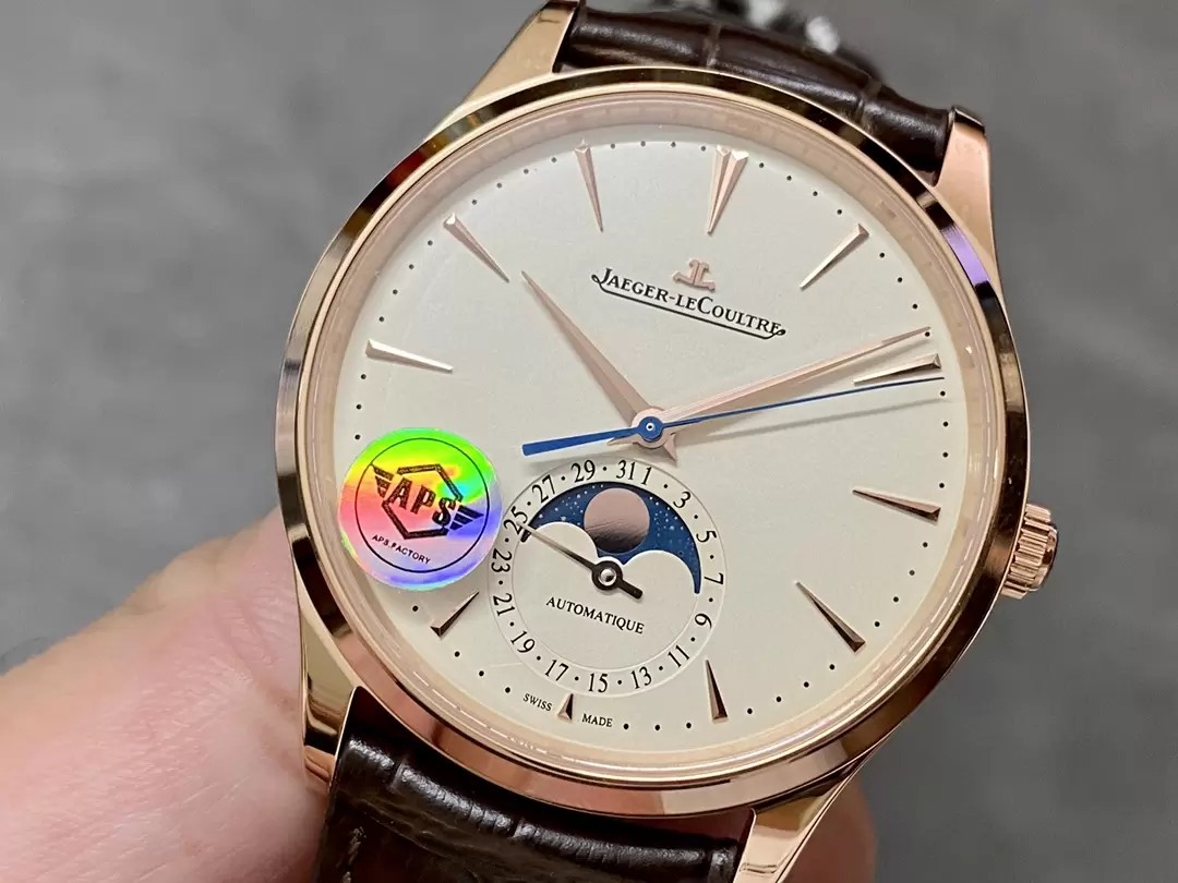 JL 마스터 울트라 씬 문페이즈 로즈골드 화이트 다이얼 레더 스트랩 / APS Q1362511 / 39mm / cal.925 통합 무브먼트