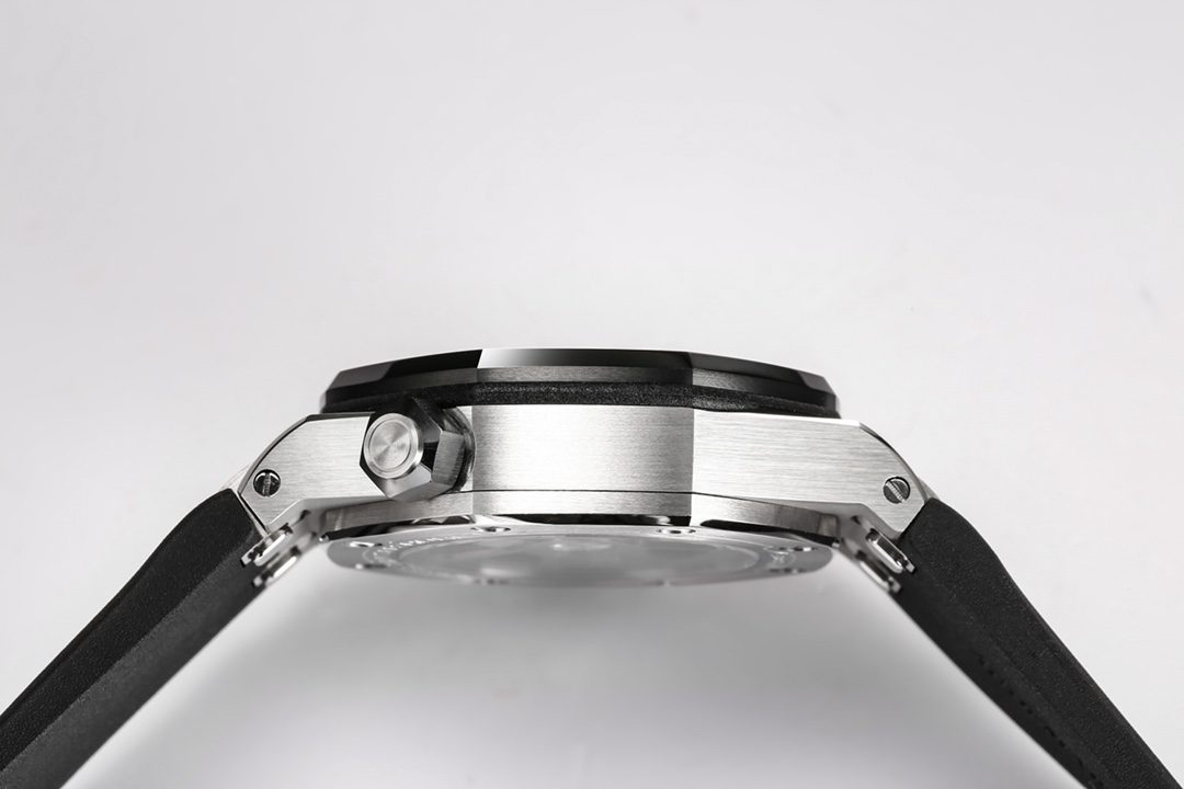 로얄오크 오프쇼어 블루블랙 / IP 15720ST / 42mm / 4302 무브먼트로 업그레이드! 42mm*14.2mm