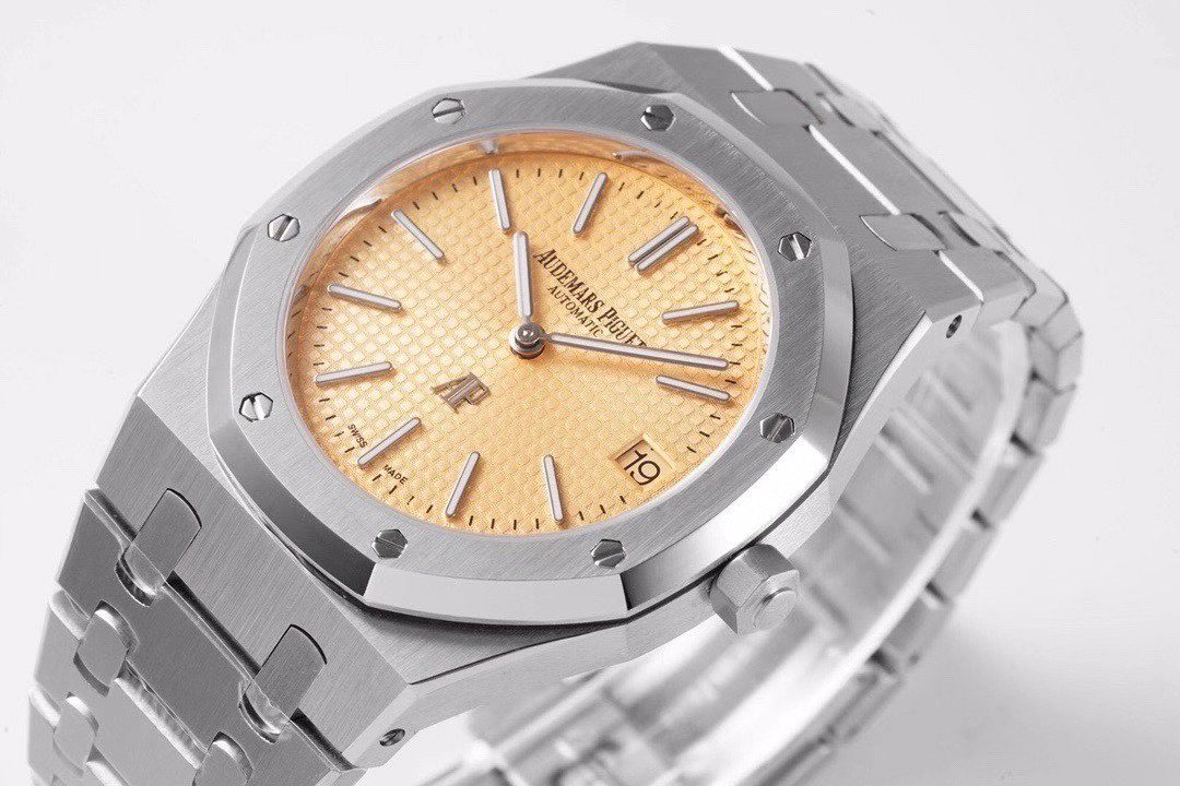 로얄오크 뚜르비옹 스틸 골드다이얼 / KZ 15202BC / 39mm / cal.2121 무브먼트로 업그레이드!