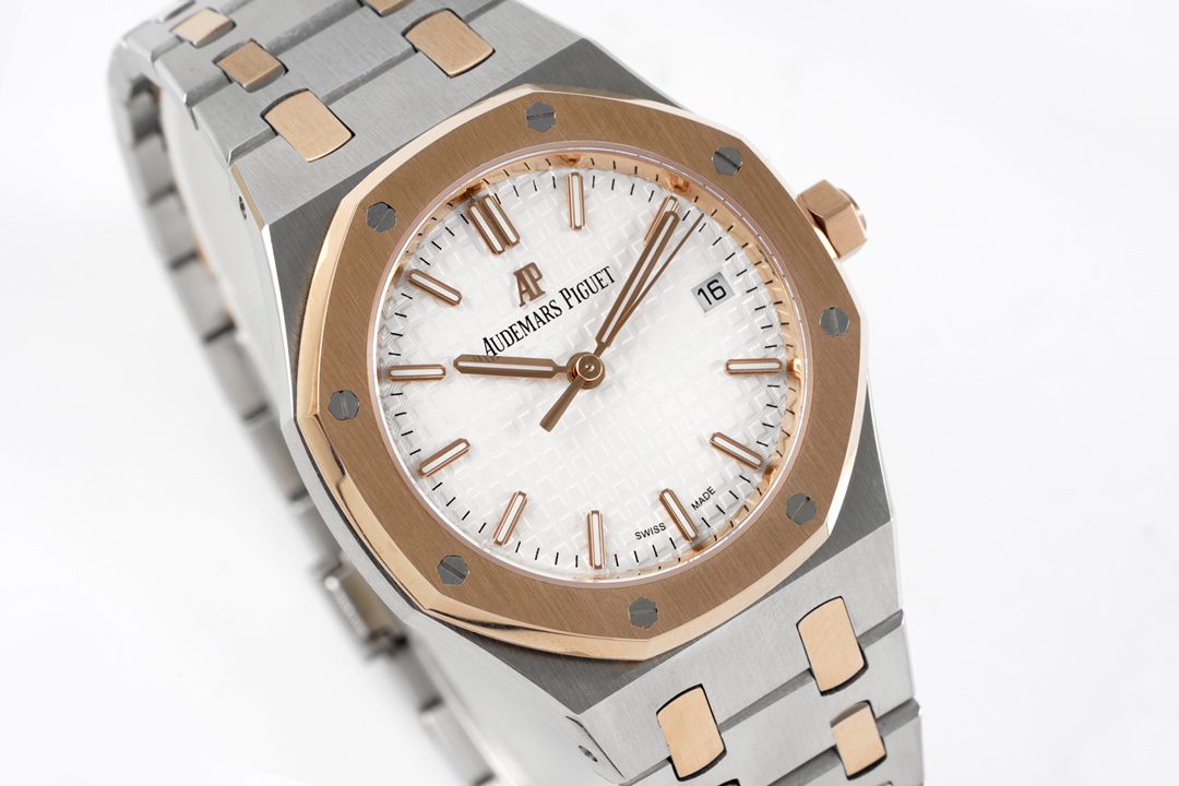 로얄오크 레이디 로즈골드 콤비 화이트다이얼 / BF 77351ST / 34mm / cal.5800 무브먼트로 업그레이드!