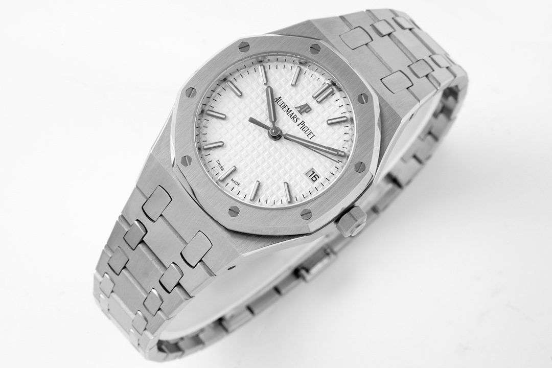 로얄오크 레이디 스틸 화이트다이얼 / BF 77350ST / 34mm / cal.5800 무브먼트로 업그레이드!