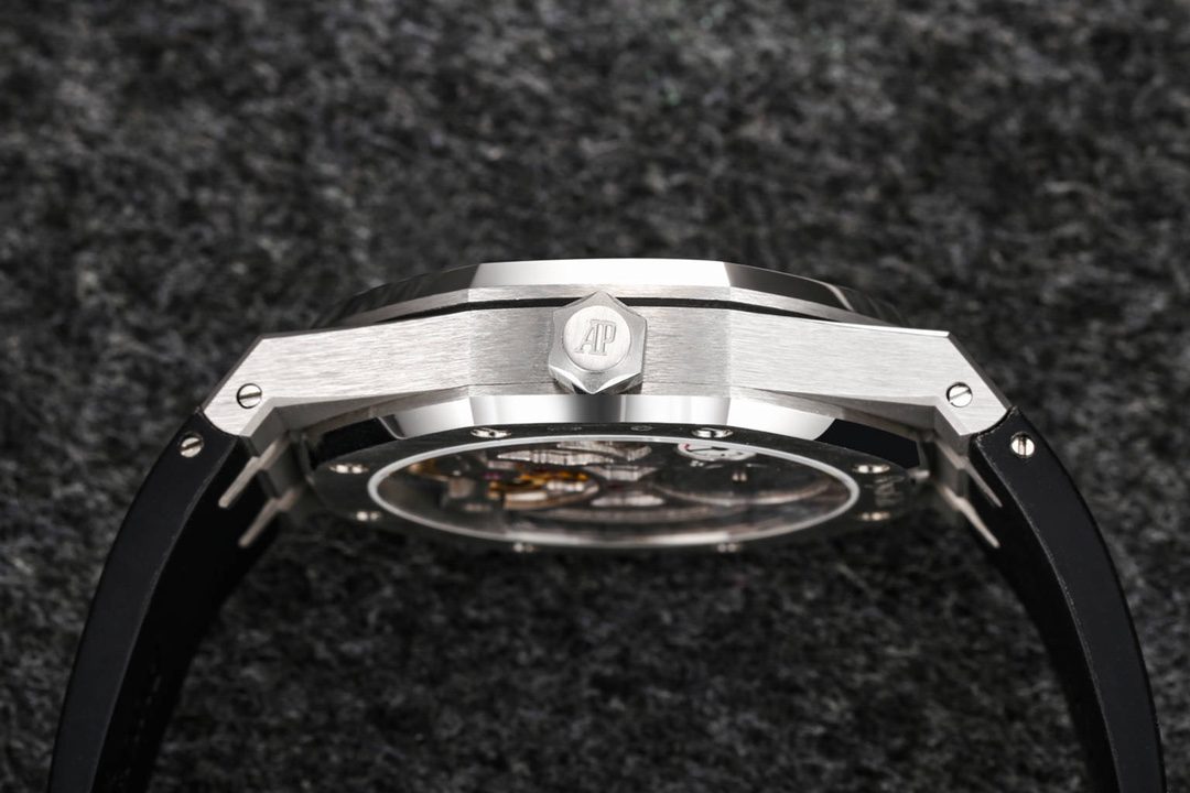 로얄오크 뚜르비옹 스틸 퍼플다이얼 / R8 26522BC / 41mm / cal.2924 무브먼트로 업그레이드! 41mm*10.6mm