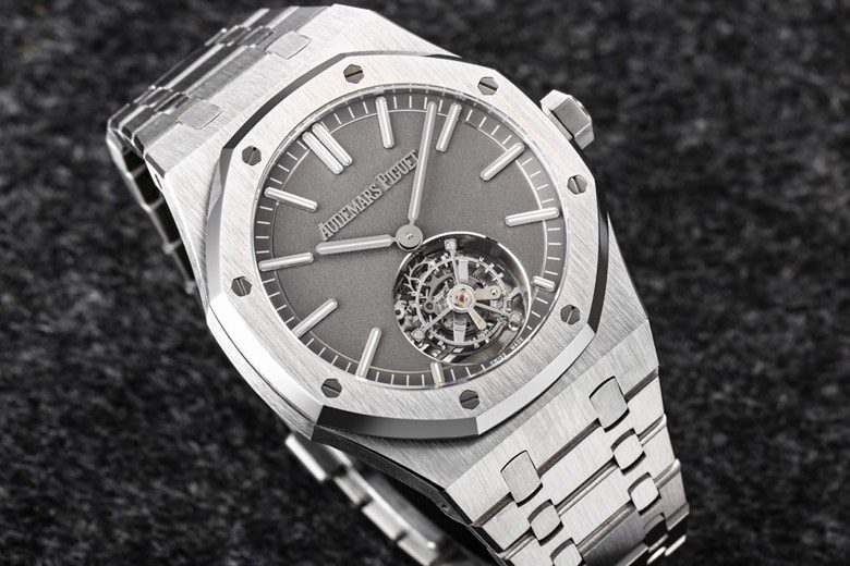 로얄오크 플라잉 뚜르비옹 스틸 그레이다이얼 / R8 26530TI / 41mm / cal.2950 무브먼트로 업그레이드! 41mm*12.5mm