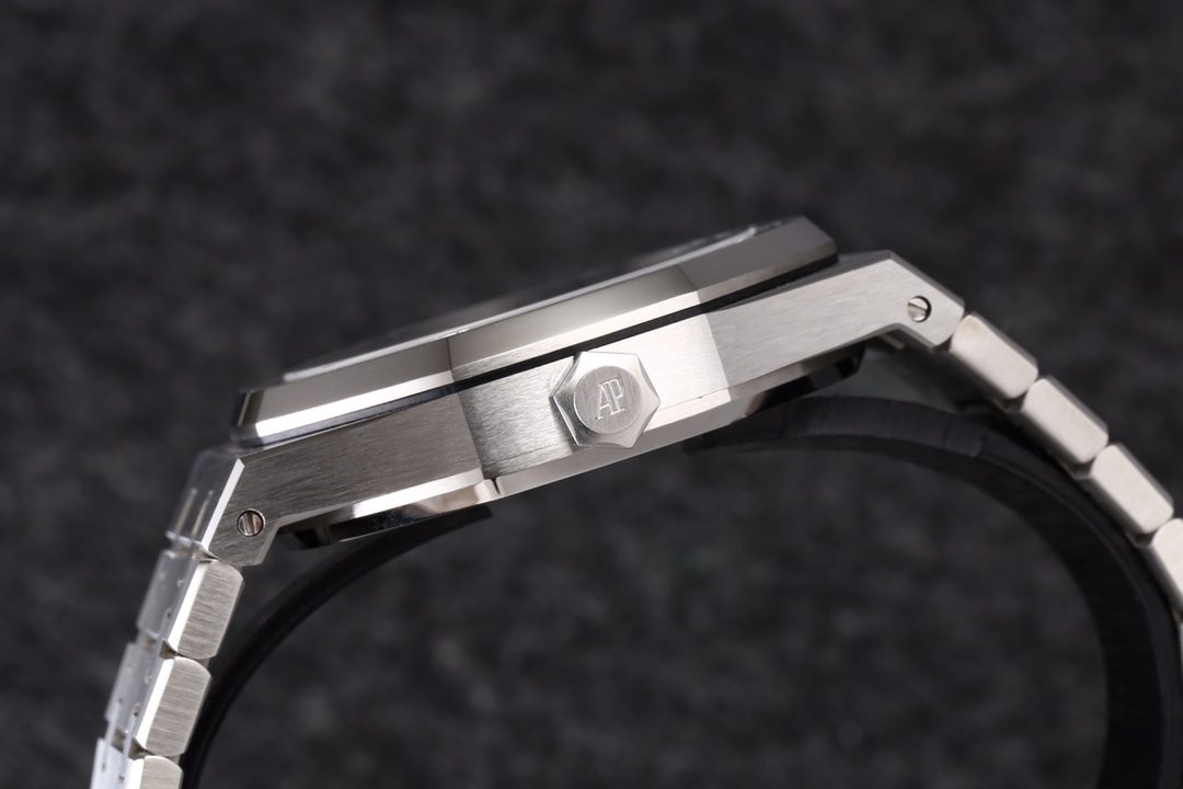 로얄오크 뚜르비옹 스틸 퍼플다이얼 / R8 26522ST / 41mm / cal.2924 무브먼트로 업그레이드! 41mm*10.6mm