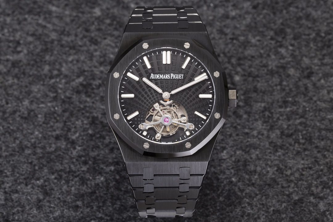 로얄오크 뚜르비옹 올블랙 / R8 26522CE / 41mm / cal.2924 무브먼트로 업그레이드! 41mm*10.6mm