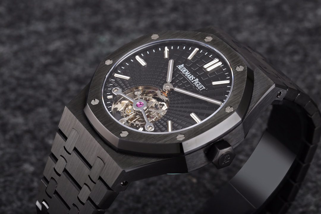 로얄오크 뚜르비옹 올블랙 / R8 26522CE / 41mm / cal.2924 무브먼트로 업그레이드! 41mm*10.6mm