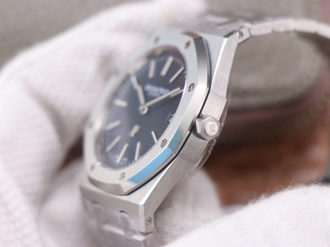로얄오크 플라잉 스틸 다크블루다이얼 15500 / ZF 15202ST / 39mm / cal.2121 무브먼트로 업그레이드!