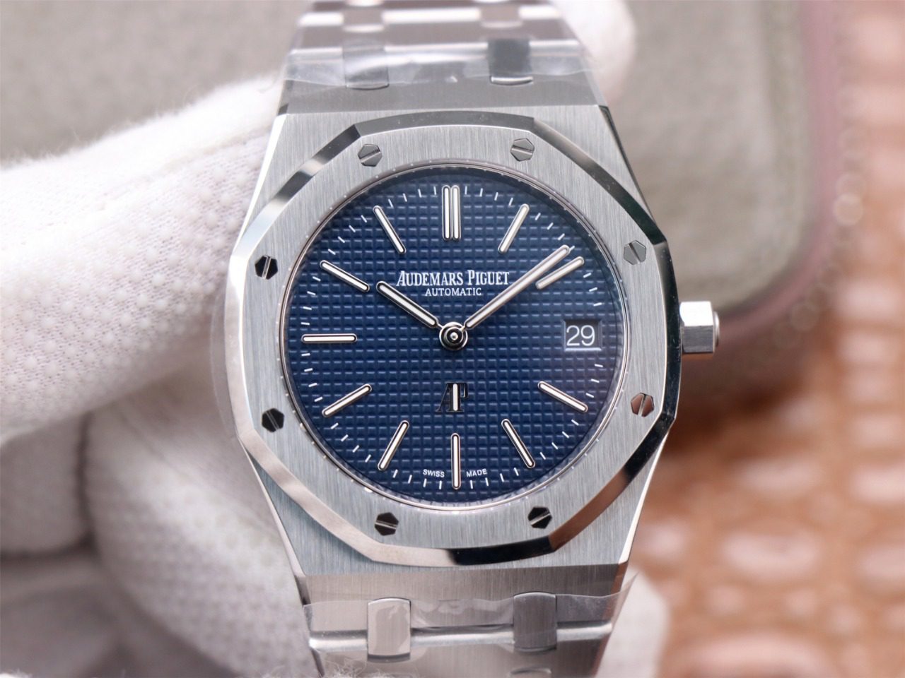 로얄오크 플라잉 스틸 다크블루다이얼 15500 / ZF 15202ST / 39mm / cal.2121 무브먼트로 업그레이드!