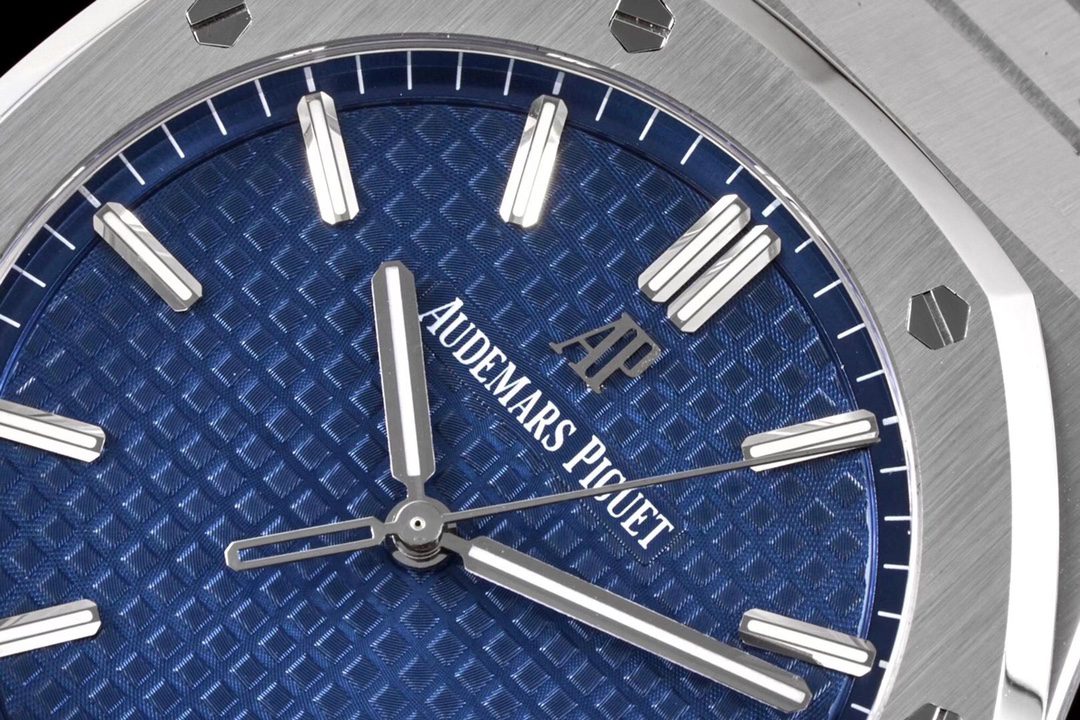 로얄오크 스틸 블루 다이얼 15500 / ZF 15500ST / 41mm / cal.4302 무브먼트로 업그레이드! 41mm*10.4mm