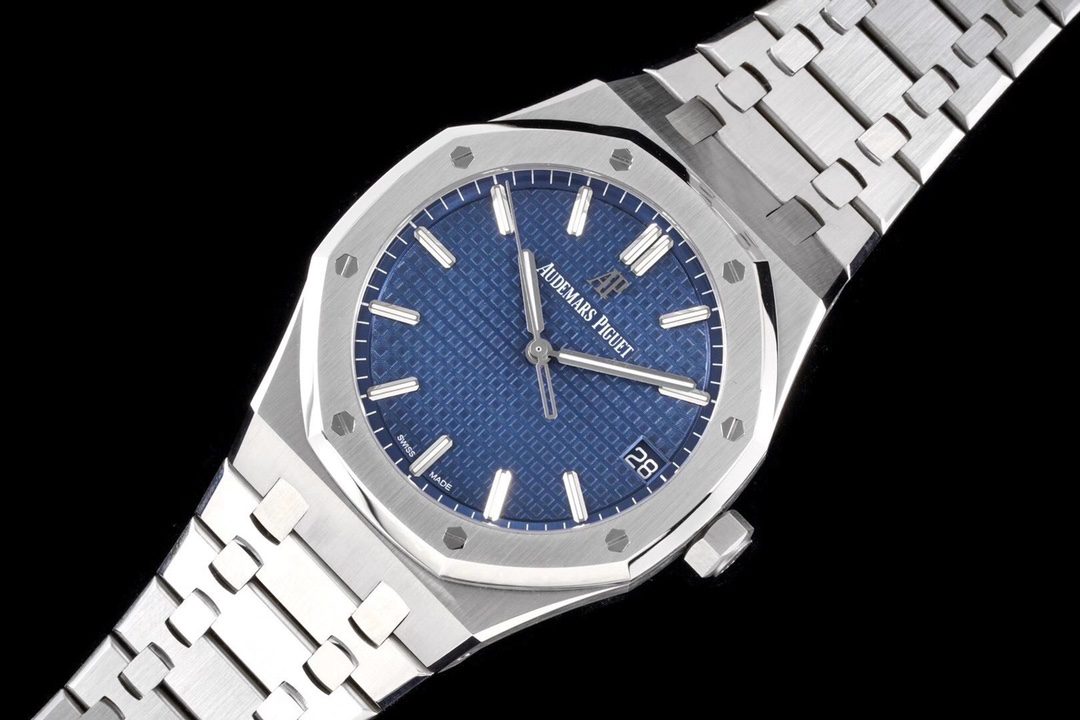 로얄오크 스틸 블루 다이얼 15500 / ZF 15500ST / 41mm / cal.4302 무브먼트로 업그레이드! 41mm*10.4mm