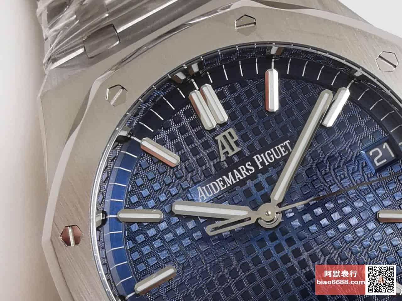 로얄오크 스틸 블루다이얼 15500 / OM 15500ST / 41mm / cal.4302 무브먼트로 업그레이드! 41mm*10.04mm