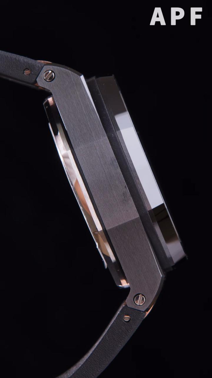 로얄오크 오프쇼어 블랙/로즈골드 다이얼 러버밴드 / APF 26405CE / 44mm / cal.3126 무브먼트로 업그레이드!