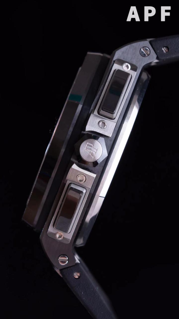 로얄오크 오프쇼어 블랙/실버 다이얼 러버밴드 / APF 26405CE / 44mm / cal.3126 무브먼트로 업그레이드!