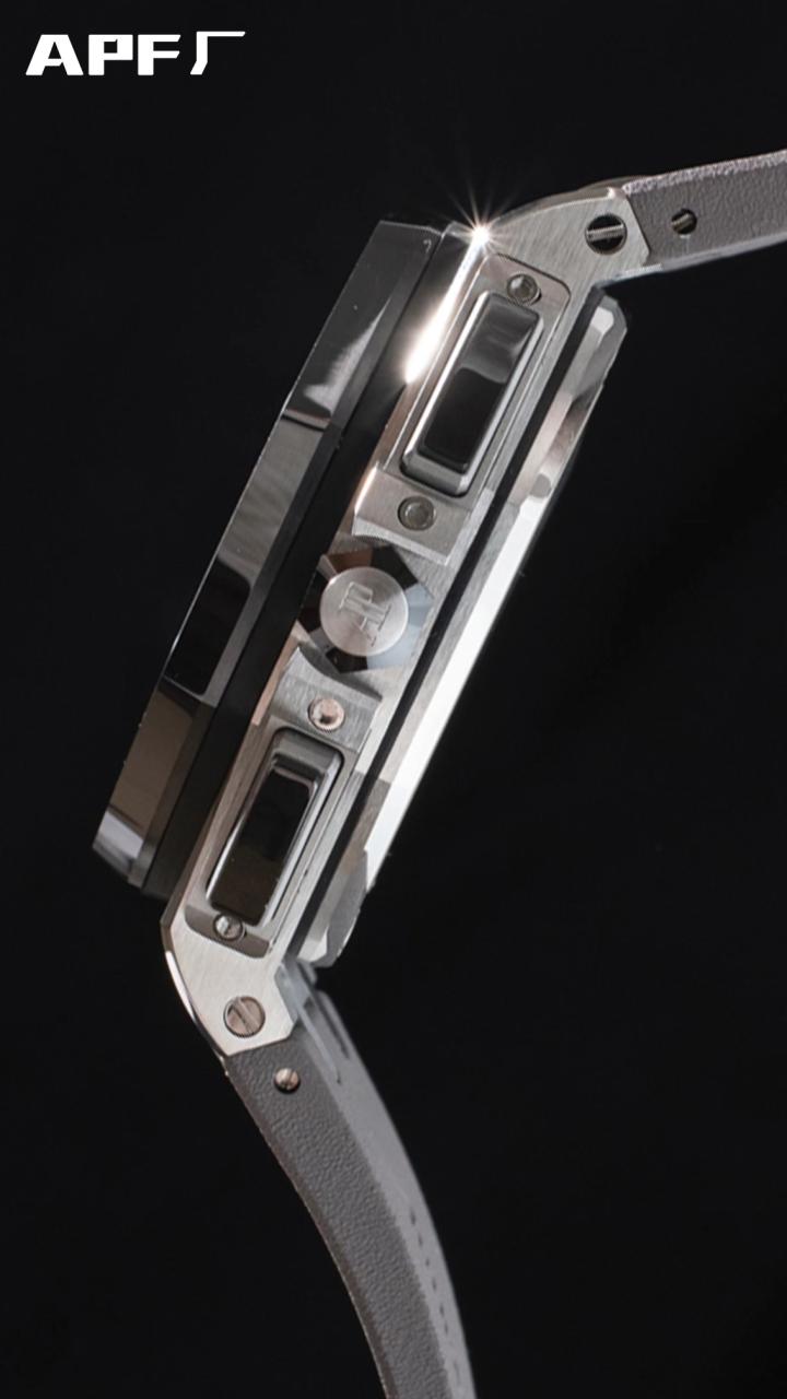 로얄오크 오프쇼어 스틸 블랙/화이트 다이얼 / APF 26470SO / 42mm / cal.3126 무브먼트로 업그레이드!