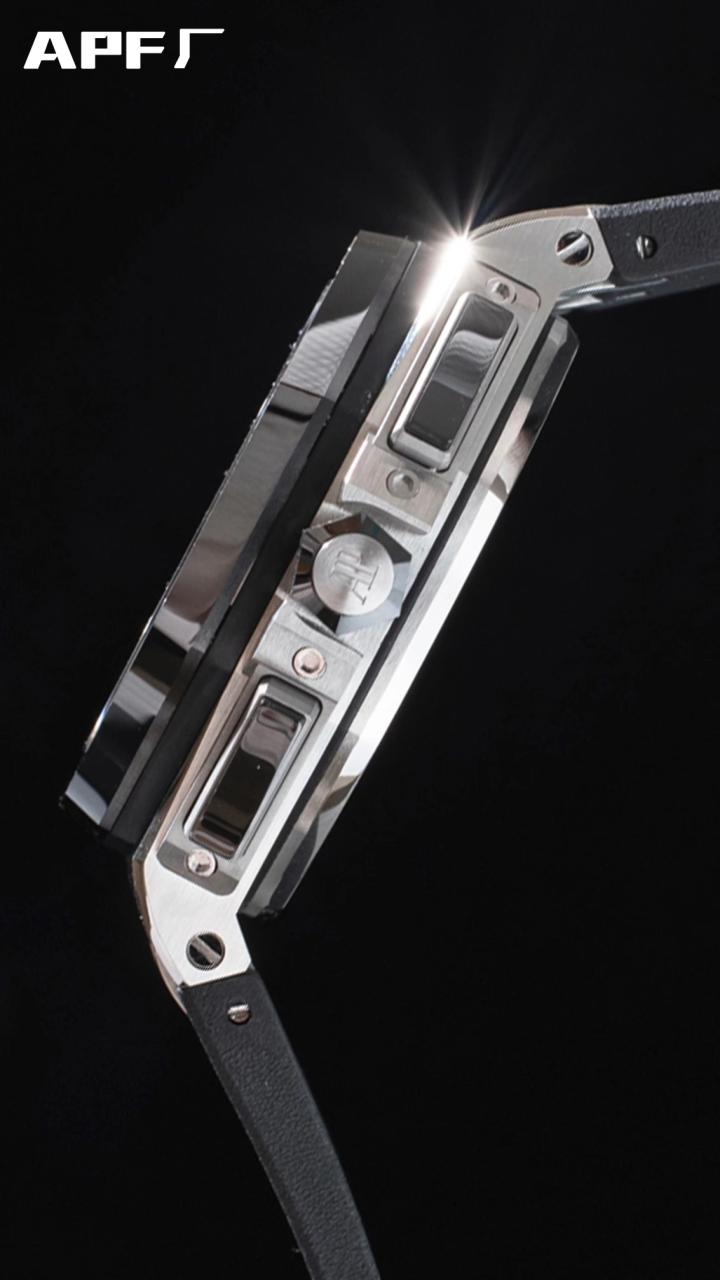 로얄오크 오프쇼어 스틸 화이트/블랙 다이얼 러버밴드 / APF 26470SO / 42mm / cal.3126 무브먼트로 업그레이드!